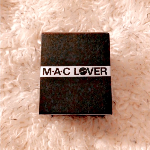 MAC Cosmetics Candle - Picture 3 of 5